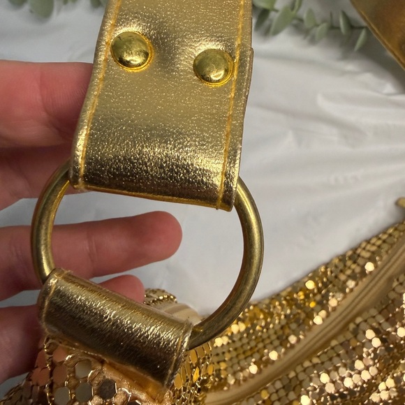 Vintage Gold Mesh Evening purse - Picture 2 of 8